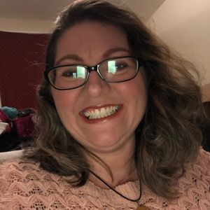 Meet your Posher, Adelina